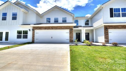 124 Sugg Trl, Weaverville, NC, 28787-1600 | Card Image
