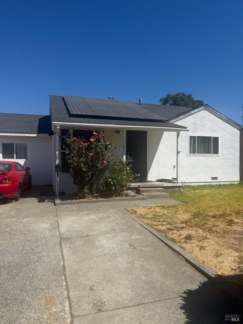 372 Cottonwood Street, Vacaville, CA, 95688 | Card Image