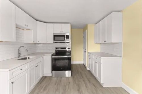 1-29 Saint Casimir Ave, Brockton, MA, 02302-1829 | Card Image