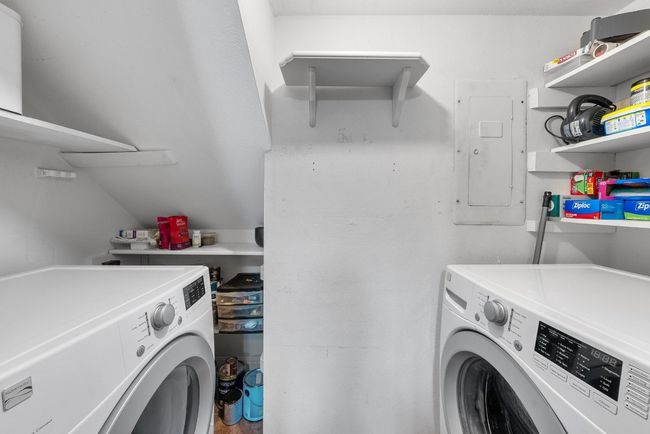 Laundry Room with independent washer and dryer and electric panel | Image 10