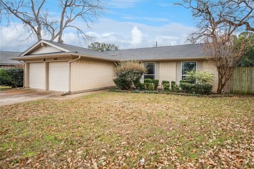 1600 Celeste Ct, Arlington, TX, 76012-2208 | Card Image