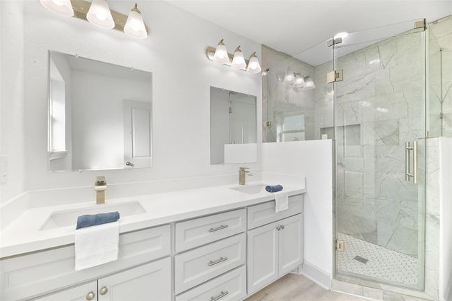 6235 Dumfries Dr, House other with 4 bedrooms, 2 bathrooms and 2 parking in Houston TX | Image 13
