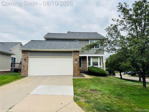 31199 Columbia Dr, Novi, MI, 48377-1516 | Card Image
