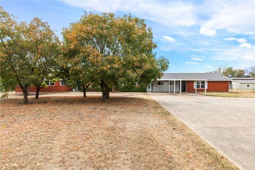 281 Lakeside Drive, China Spring, TX, 76633 | Card Image