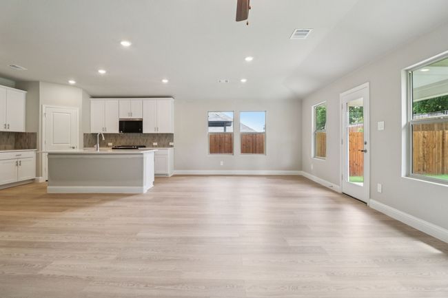 2221 Dunbar Dr, House other with 4 bedrooms, 3 bathrooms and null parking in Sherman TX | Image 8
