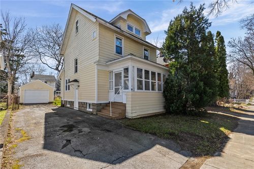 63 Dickinson St, Rochester, NY, 14621-3905 | Card Image