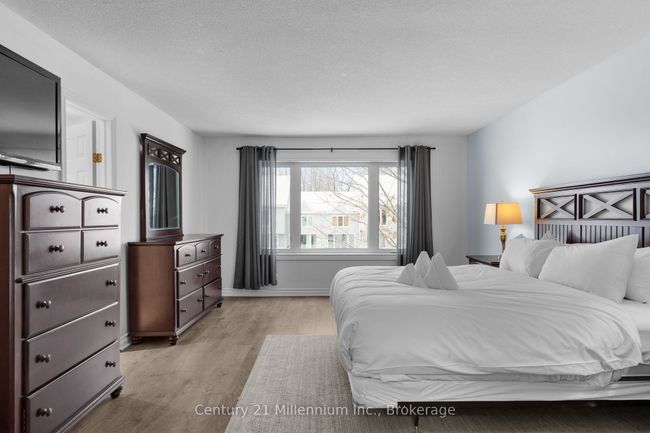159 Vacation Inn Dr, Condo with 3 bedrooms, 3 bathrooms and 1 parking in Collingwood ON | Image 20