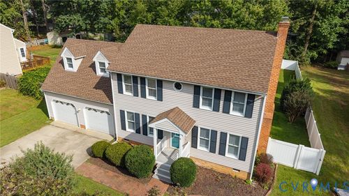 9322 Ravensworth Ct, Mechanicsville, VA, 23116-8710 | Card Image