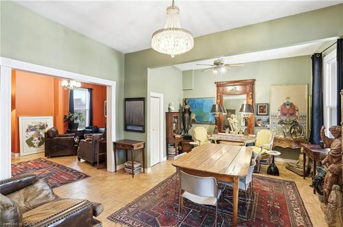 164 Macnab St N, Hamilton, ON, L8R2M4 | Card Image