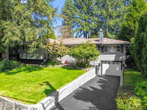 605 Victor St, Coquitlam, BC, V3J3V4 | Card Image