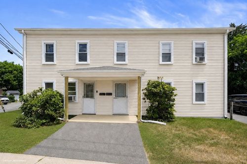 558 W Main St, Avon, MA, 02322 | Card Image