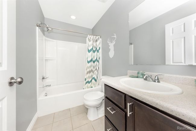 8354 Crab Apple Trl, House other with 4 bedrooms, 3 bathrooms and null parking in Dexter MI | Image 37