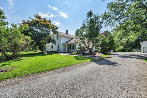 2250 Claus Rd, Vermilion, OH, 44089-3504 | Card Image