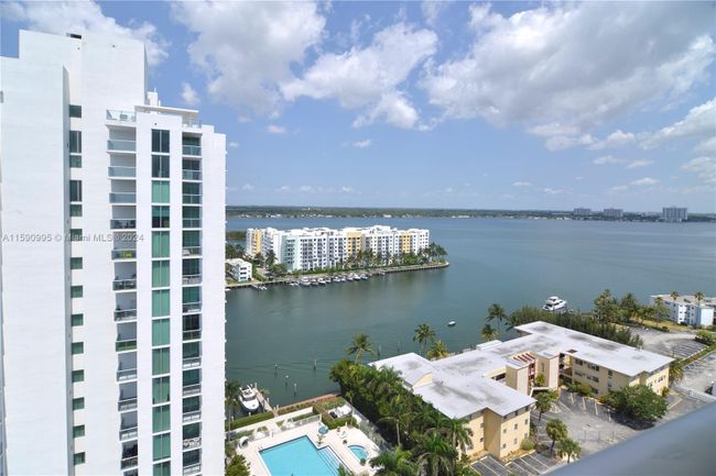 1202 - 7935 East Dr, Condo with 2 bedrooms, 2 bathrooms and null parking in North Bay Village FL | Image 52