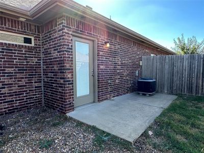 1005 Sw 92nd Street, Townhouse with 1 bedrooms, 1 bathrooms and null parking in Oklahoma City OK | Image 2