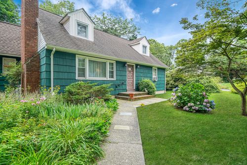 232 Inwood Ave, Medford, NY, 11763-3155 | Card Image