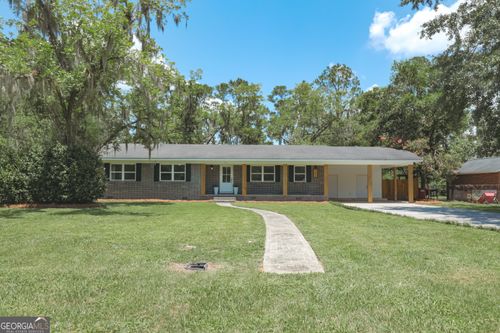 106 Pinehurst Dr, Blackshear, GA, 31516-2722 | Card Image