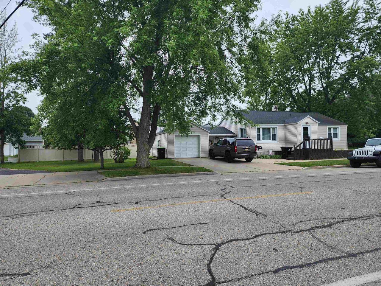 18th Ave, Menominee, MI 49858