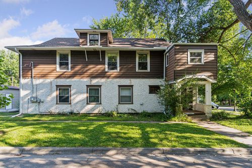 1083 Chatsworth St N, Saint Paul, MN, 55103-1056 | Card Image