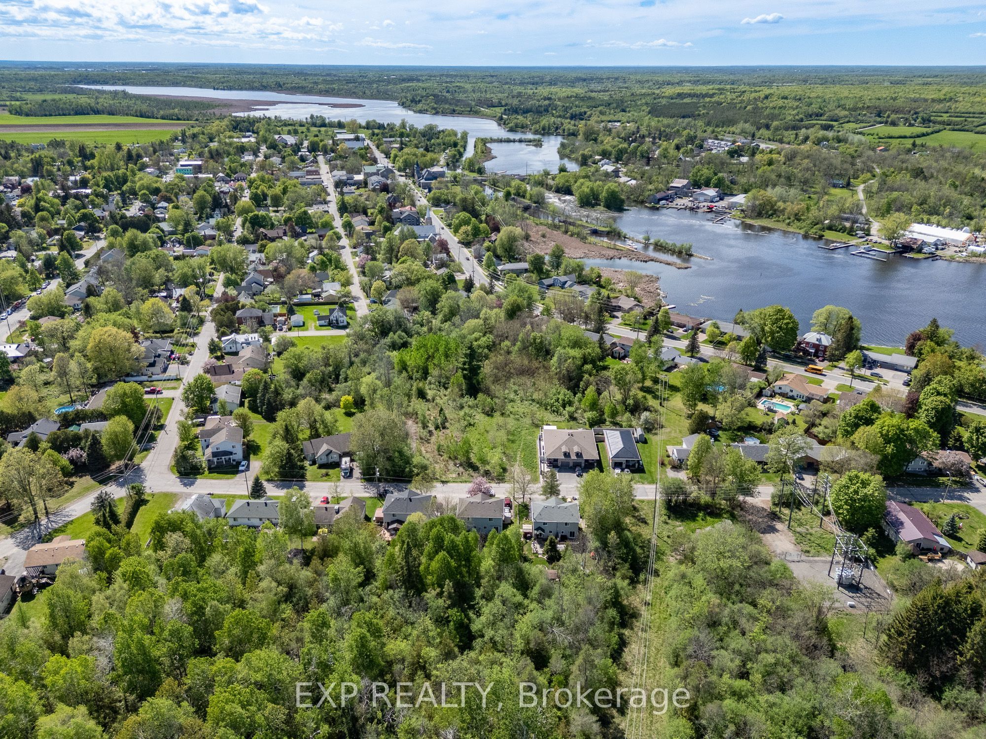 Residential in Merrickville-Wolford 2