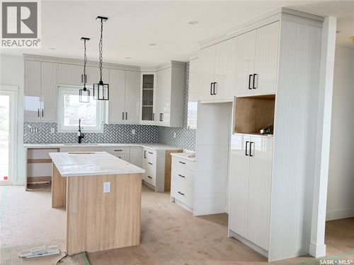 983 Nightingale Rd, Saskatoon, SK, S7L6P4 | Card Image