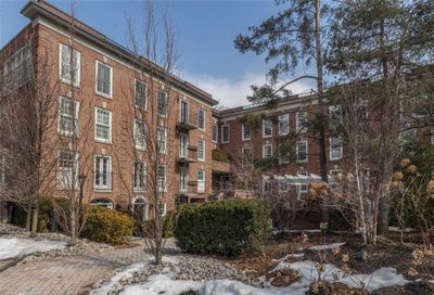 TH-5 - 94 Crescent Rd, Condo with 2 bedrooms, 3 bathrooms and 1 parking in Toronto ON | Image 1