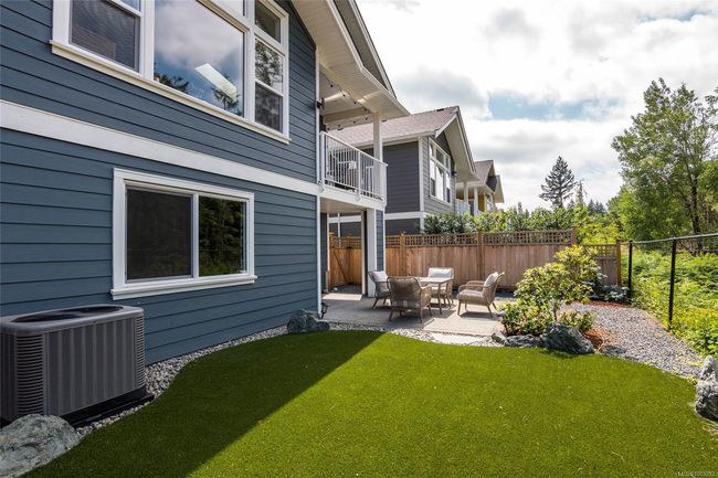 294 Edgewood Cres, House other with 4 bedrooms, 3 bathrooms and 2 parking in Duncan BC | Image 28