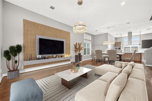 5919 E Post Oak Ln, Houston, TX, 77055-5057 | Card Image