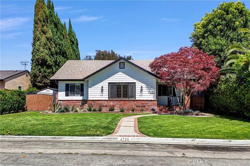 4728 Sunfield Ave, Long Beach, CA, 90808-1333 | Card Image