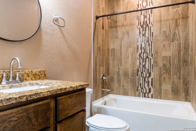 3rd bathroom | Image 25