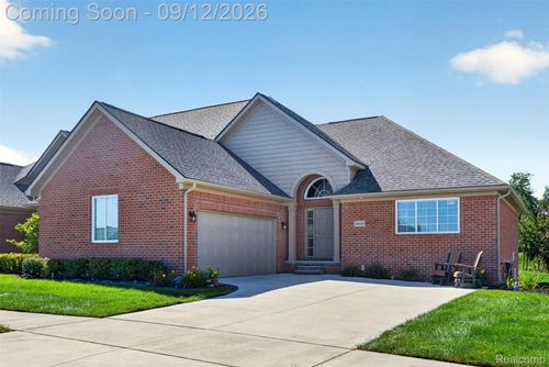 49665 Manistee Dr, Chesterfield, MI, 48047-4383 | Card Image