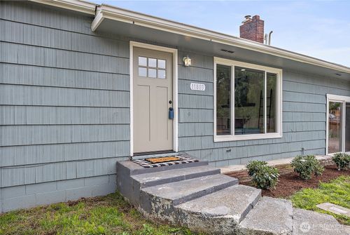 11803 C St S, Parkland, WA, 98444-5225 | Card Image