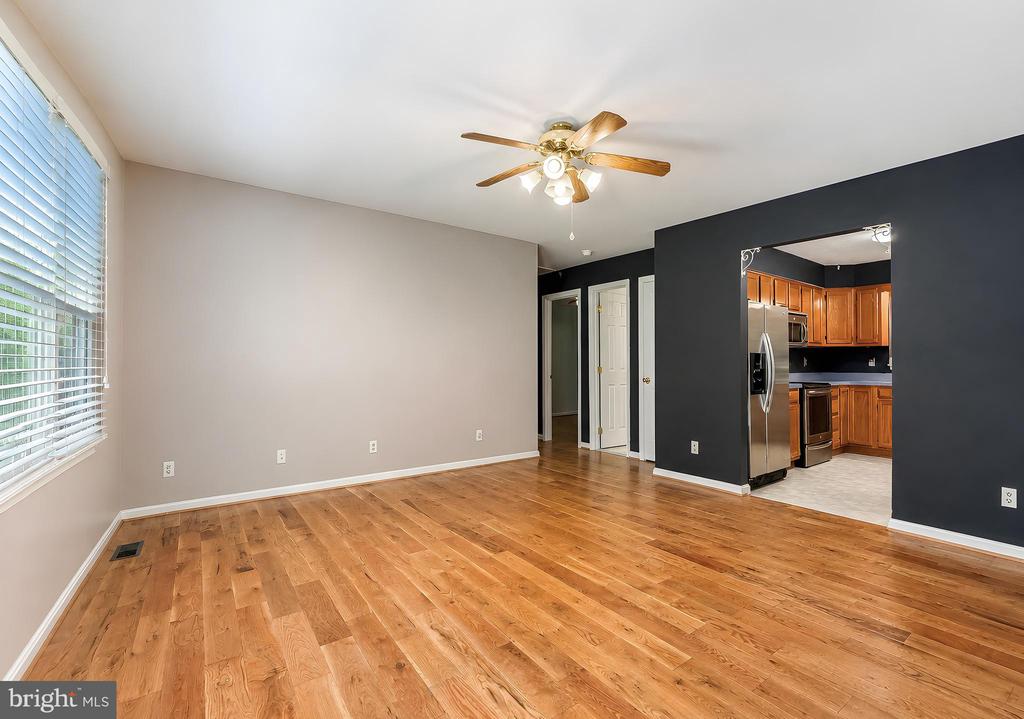 Residential Lease in LUSBY 5