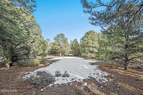 21740 Clemens Rd, Reno, NV, 89521-6940 | Card Image