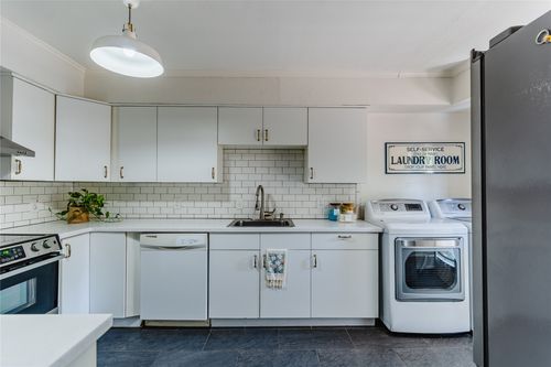 apt-234-10552 High Hollows Dr, Dallas, TX, 75230-4702 | Card Image