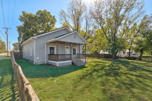 1352 N Ethyl Ave, Springfield, MO, 65802-1330 | Card Image