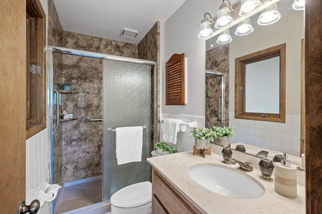 10701 Hopkins Rd, House other with 5 bedrooms, 5 bathrooms and null parking in Bloomington MN | Image 25