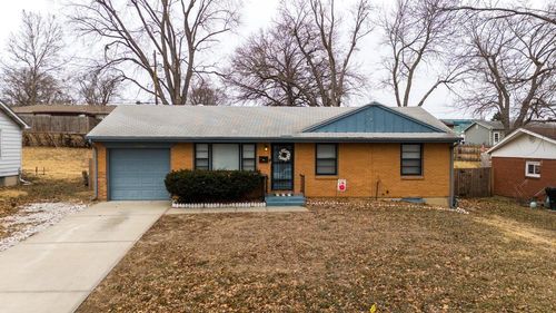 13704 41st Ter, Independence, MO, 64055-3359 | Card Image