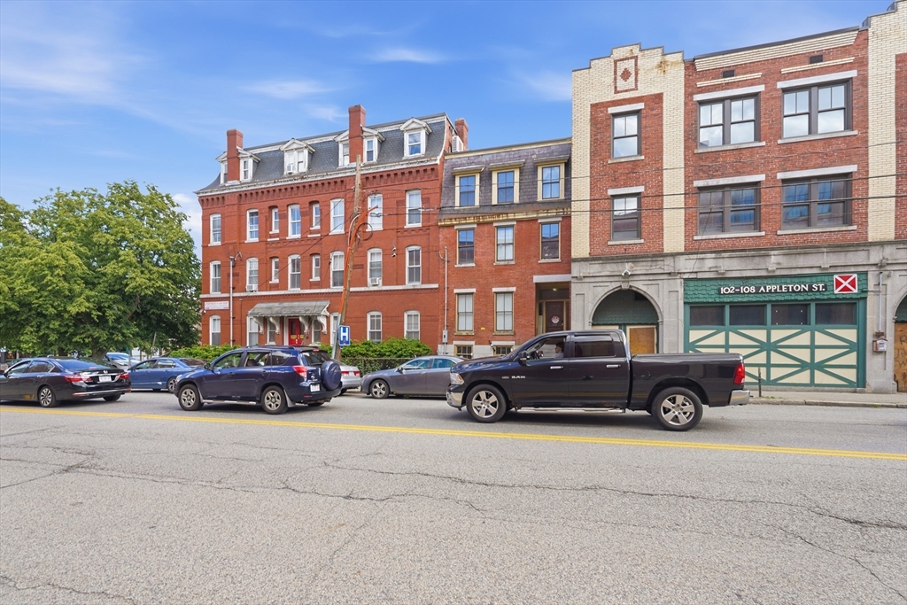 Residential Income in Lowell 2