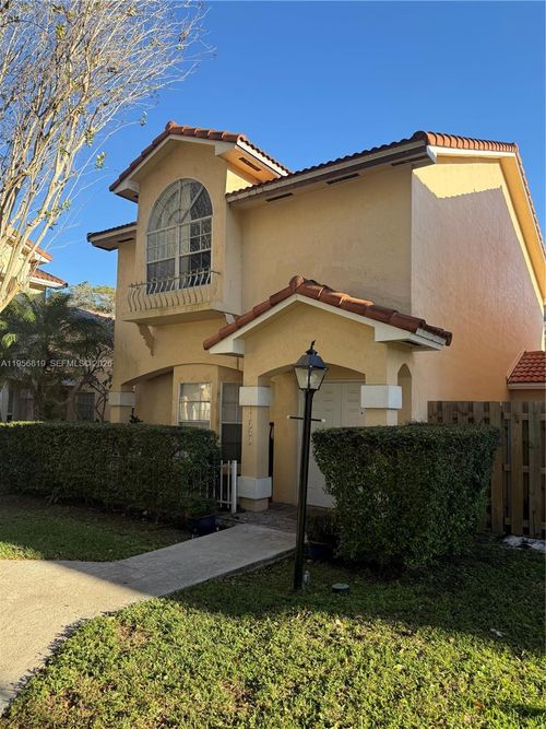 11039 Sw 152nd Ct, Miami, FL, 33196-4517 | Card Image