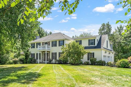 3 Wallen Way, Middleton, MA, 01949-1315 | Card Image
