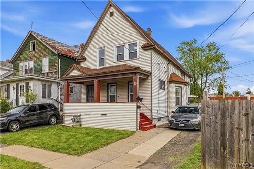 25 Parkridge Ave, Buffalo, NY, 14215-2209 | Card Image