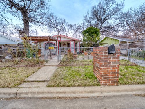 2900 Castro St, Austin, TX, 78702-3611 | Card Image
