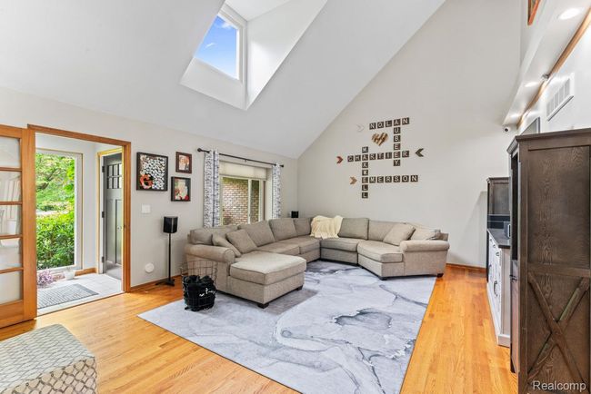 490 Rolling Oaks Dr.-29.JPG | Image 14