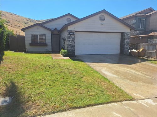 14319 Weeping Willow Ln, Fontana, CA, 92337 | Card Image