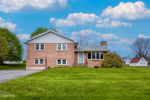 21 County Route 75, Mechanicville, NY, 12118-3305 | Card Image
