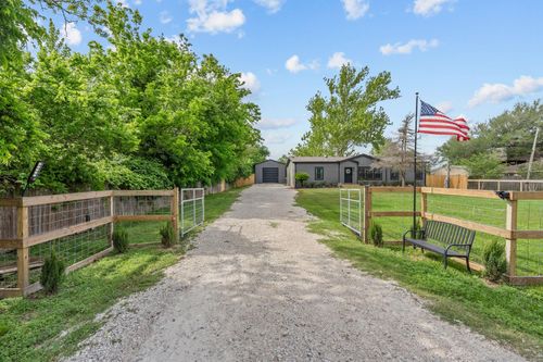 1510 Rymal Rd, Alvin, TX, 77511-1962 | Card Image