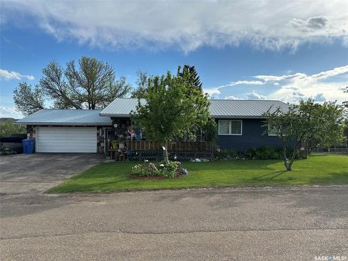 310 2nd Ave S, Rockglen, SK, S0H | Card Image