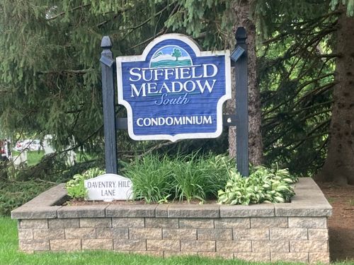 1-1 Cheltenham Ct, Suffield, CT, 06078-1963 | Card Image
