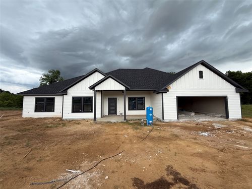 1061 Salvation Dr, Weatherford, TX, 76088-6414 | Card Image